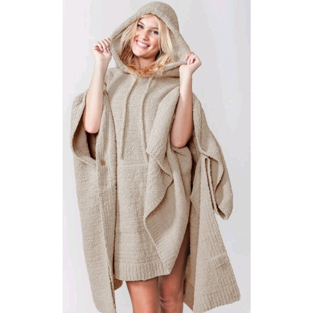Sunday Citizen Oversized Wearable Blanket Hoodie Beige Soft Comfort One Size